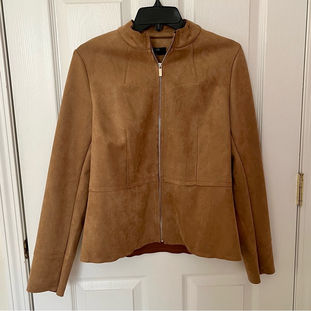 NWT Women’s T. Tahari Faux Leather Jacket in Light Camel Size Medium